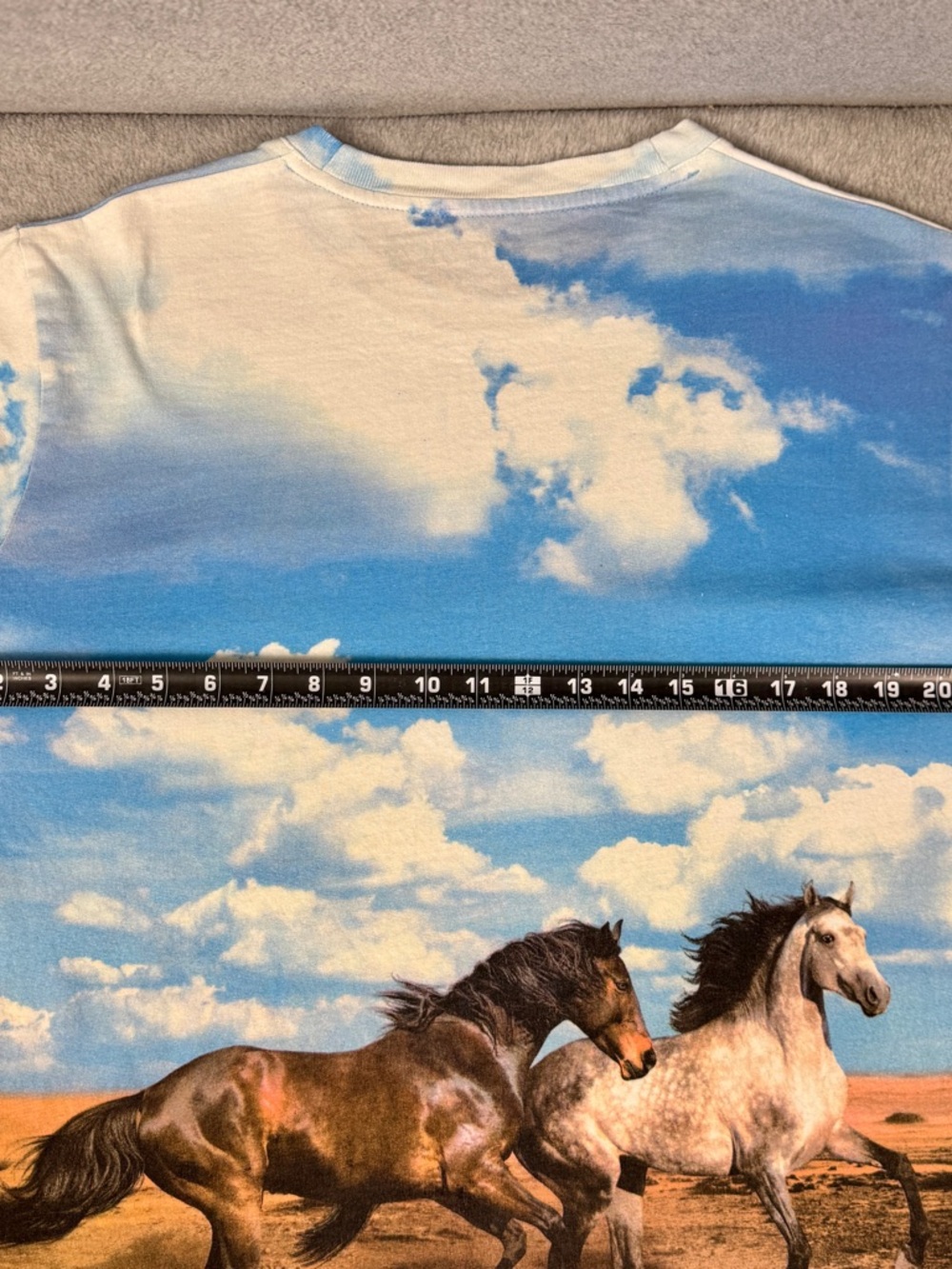 twik Women’s Size L Graphic Tee with Running Horses - Organic Cotton - Picture 8 of 11